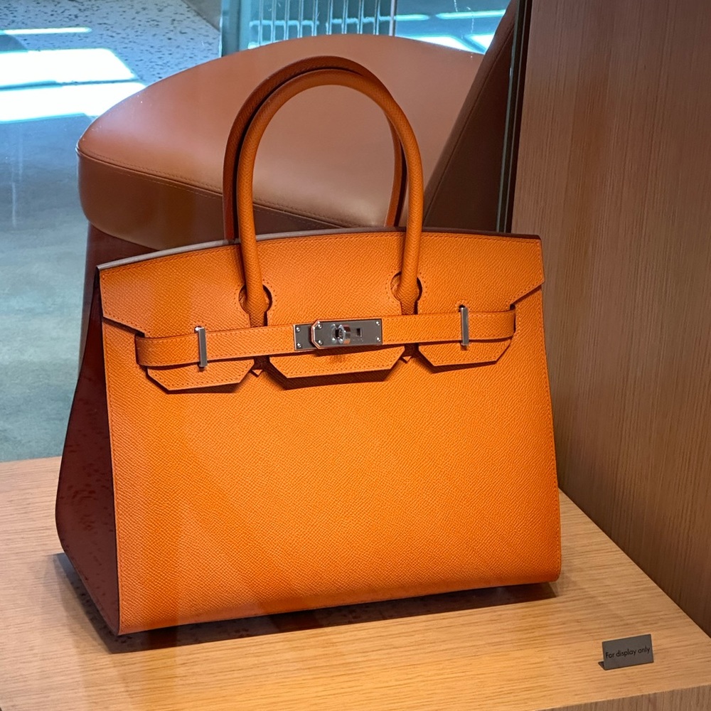 Meet your Posher, Joyce